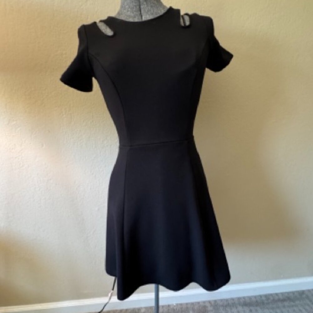 Love Ady Black Cut Out Cap Sleeve Dress - XS